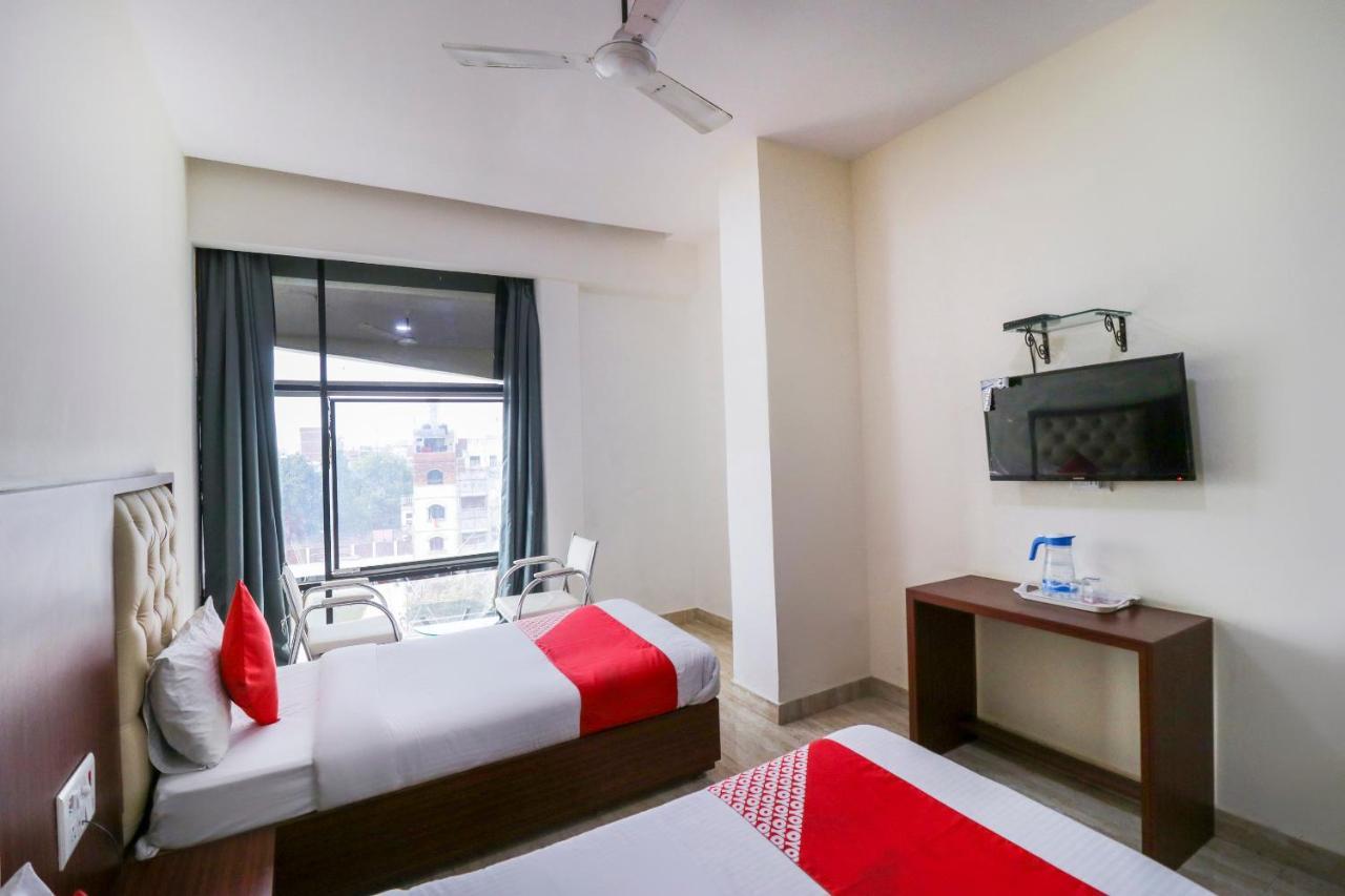 Hotel Oyo Flagship 69860 Mastana Palace Varanasi Esterno foto