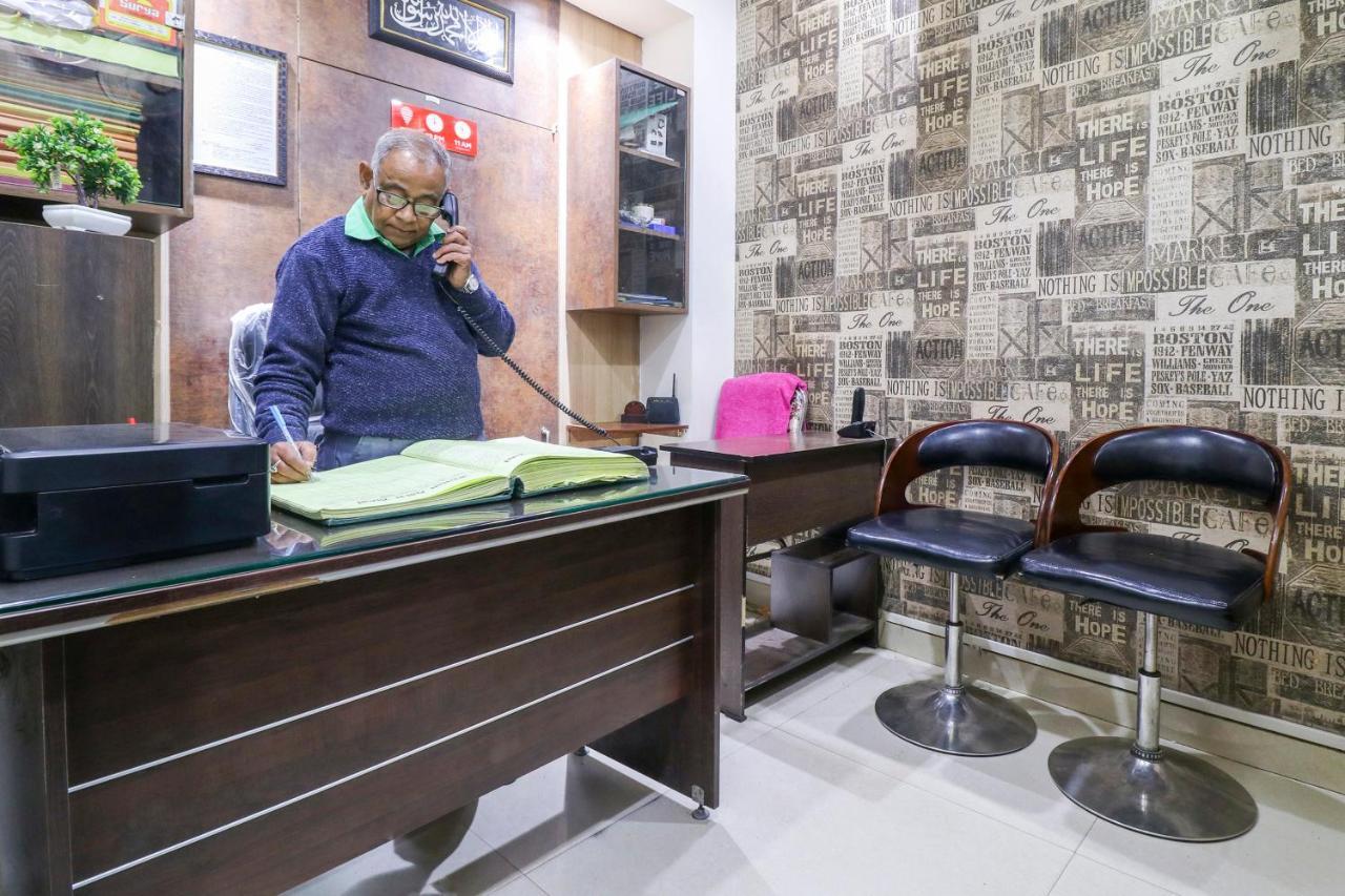 Hotel Oyo Flagship 69860 Mastana Palace Varanasi Esterno foto