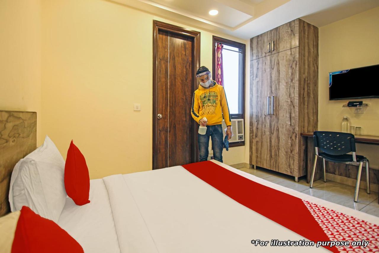 Hotel Oyo Flagship 69860 Mastana Palace Varanasi Esterno foto