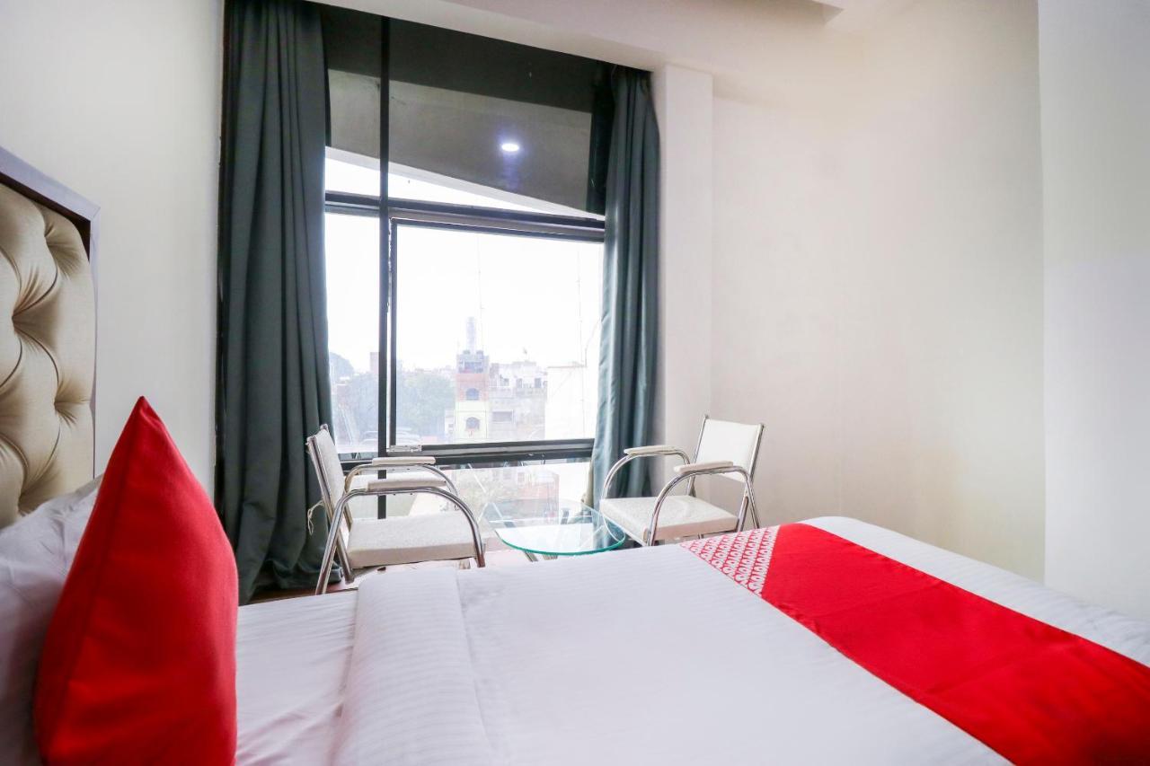 Hotel Oyo Flagship 69860 Mastana Palace Varanasi Esterno foto